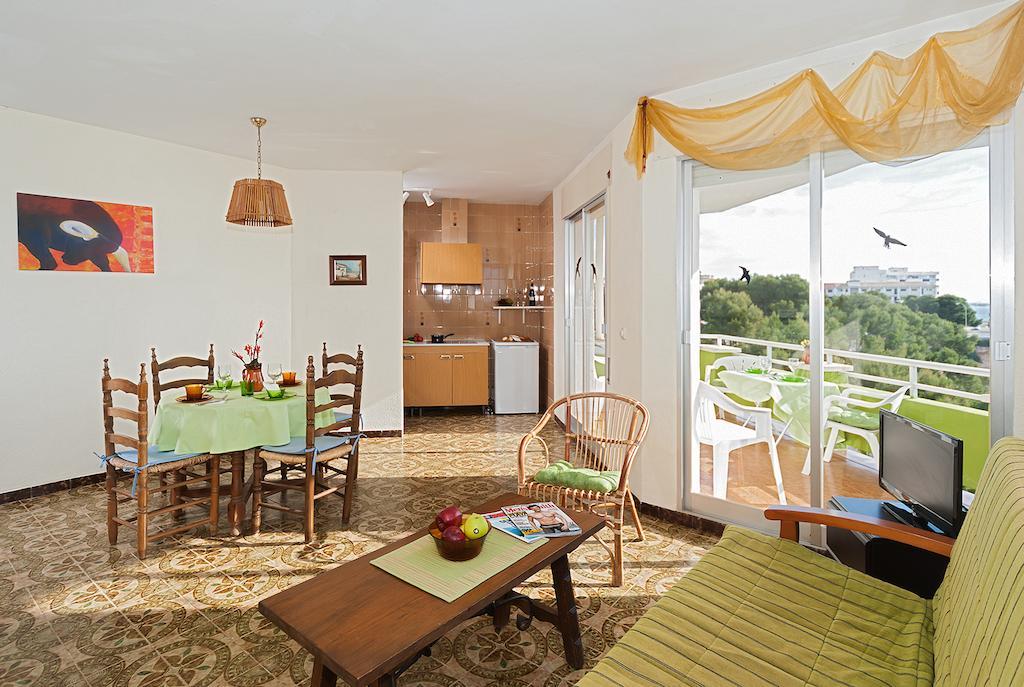 Apartamentos Casa Blanca Miami Playa Стая снимка